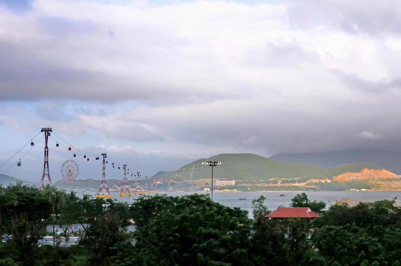 Crown Nguyen Hoang Hotel Nha Trang Exteriér fotografie