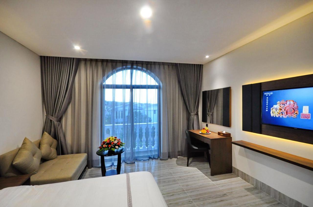 Crown Nguyen Hoang Hotel Nha Trang Exteriér fotografie