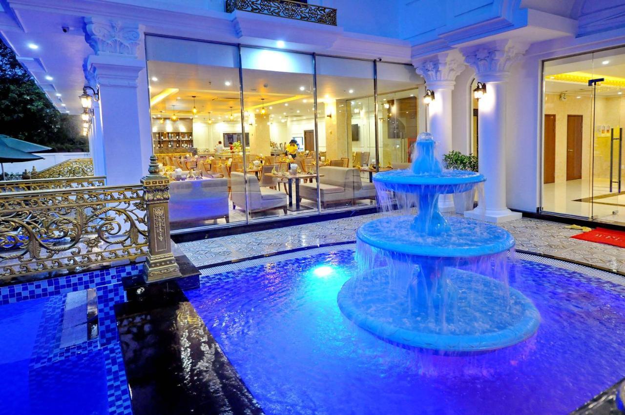 Crown Nguyen Hoang Hotel Nha Trang Exteriér fotografie
